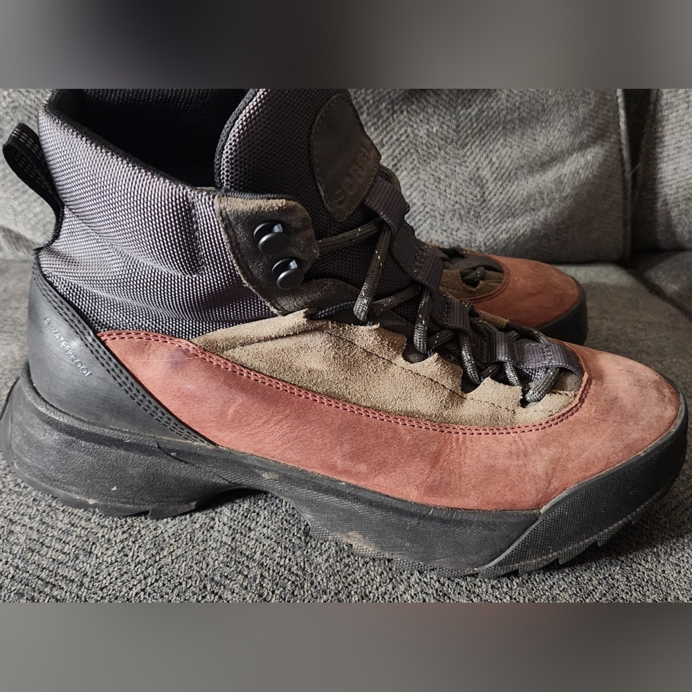 (Sample) Sorel Scout 87' Mid Waterproof Boots Mens Size 9 (Alternative Colorway)